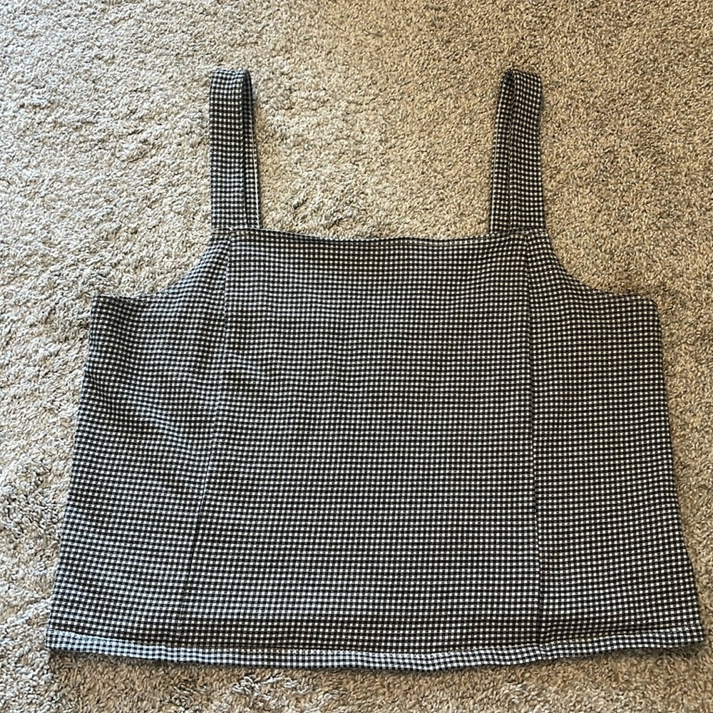 AE Cropped Plaid Top